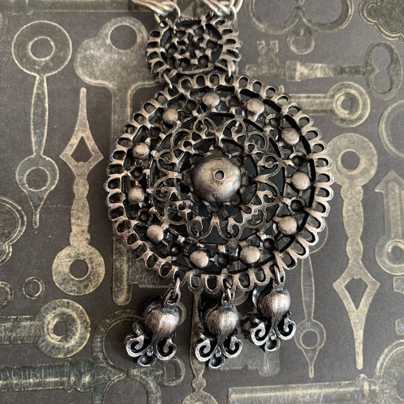 Estate Blue Purple Glass Beaded Medallion Necklace Jewelry Moroccan Boho Hippie - Picture 9 of 10